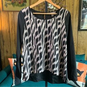 Charlie Jade Abstract Patterned Ling Sleeve Blouse